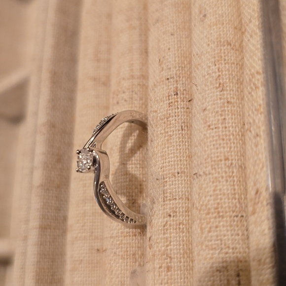 KOHL'S 1/5 CTTW DIAMOND 10K GOLD RING SIZE 7 - Picture 14 of 14